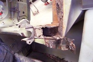 Jaguar-Mark-2-sandblasting-vehicle-rotiserrie-rust-repairs-vehicle-restoration-panel-fabrication-custom-built-classic-cars-automotive-restoration-vintage-car-restoration-auto-rust-autoresto.com.au