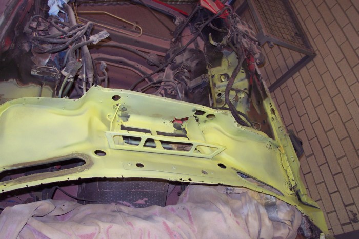 Mercedes-380SL-convertible-rust-repairs-vehicle-restoration-auto-body-building-custom-fabrication-vintage-car-Farrace-restoration-plenum-chamber-rust-autoresto.com.au