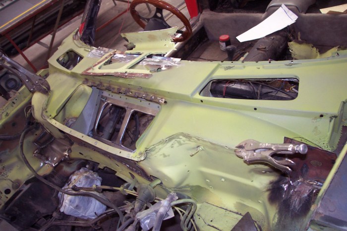 Mercedes-380SL-convertible-rust-repairs-vehicle-restoration-auto-body-building-custom-fabrication-vintage-car-Farrace-restoration-plenum-chamber-rust-autoresto.com.au